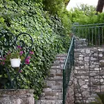 Sokaku Monark Villa Berat