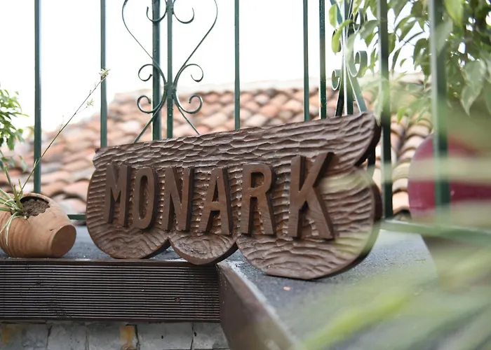 Villa Sokaku Monark *